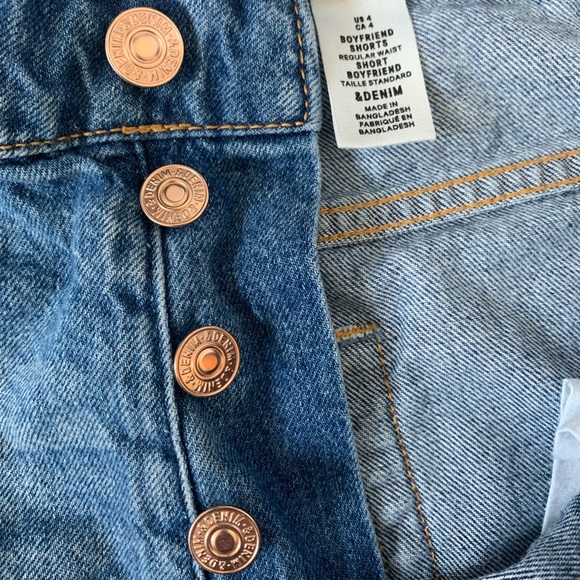 H&M Boyfriend style denim shorts - Picture 3 of 3